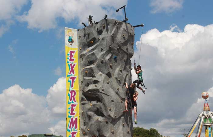 mobile rock climbing wall